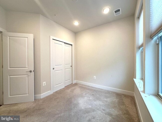 Photo - 1009 Rockwell Ave