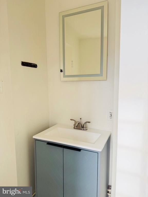 Photo - 2202 N Charles St Unit 2R