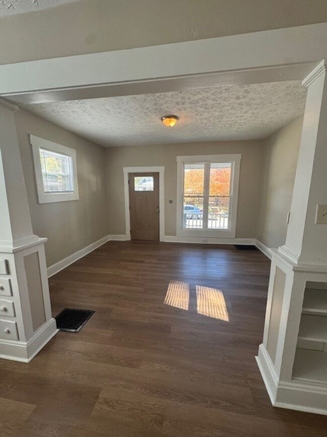 Photo - Bates-Hendricks/Newly Remodeled 3 Bedroom ...