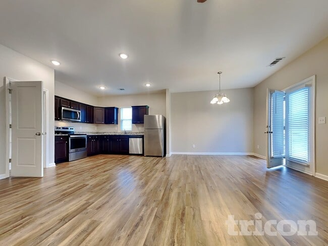 Photo - 381 Alexander Ln
