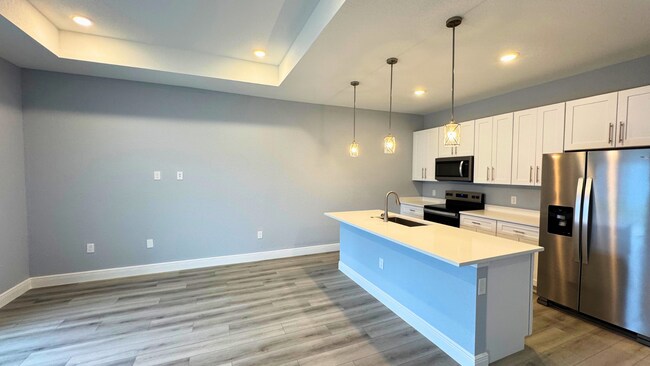 Photo - 702 Broadway Ave