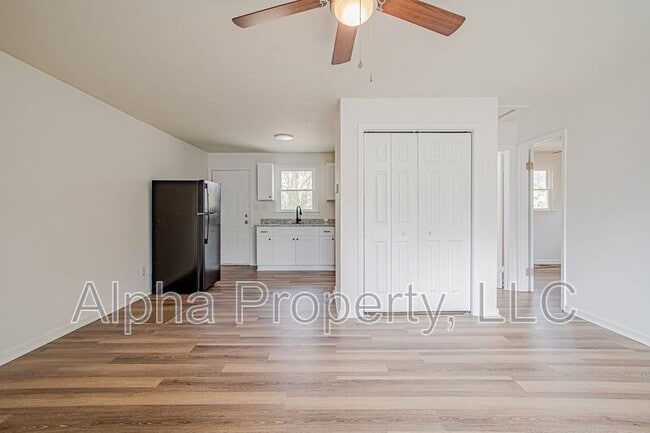 Photo - 19 Zet Ct Unidad B