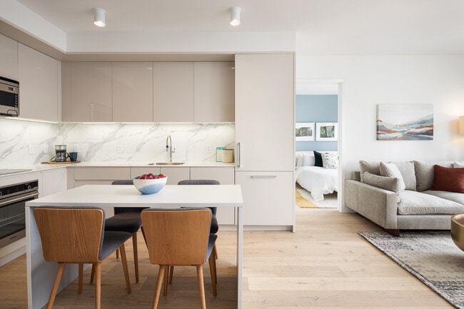 Photo - DVORA 175 Second