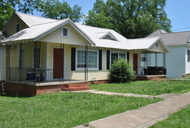 Photo - 308 Clinton St SE Apartamento Unidad A