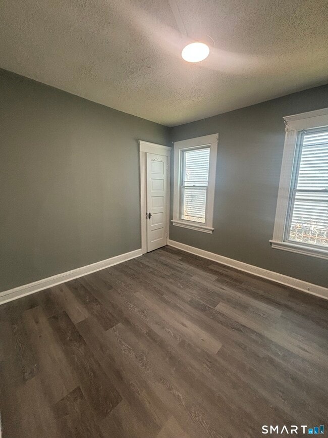 Photo - 473 Putnam St