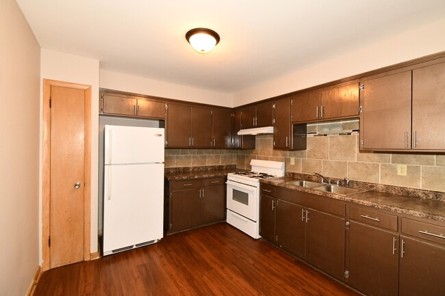 Photo - 7168 W Appleton Ave Apartments