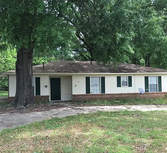 Photo - 3855 Woodley Rd