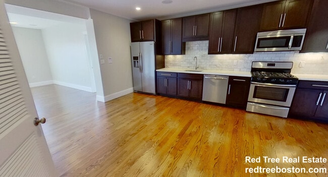 Photo - 370 D St Unit 3