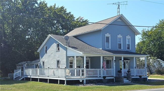 Photo - 410 E Main St