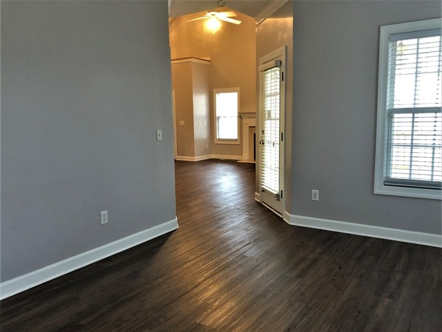 Photo - 2713 Denbel Cir