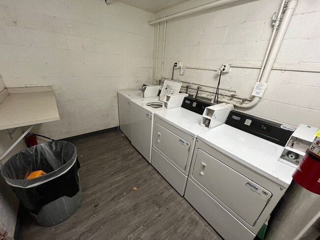 Photo - 6651 Haskell Ave