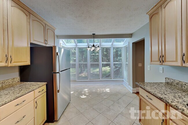 Photo - 6583 Oakwood Dr