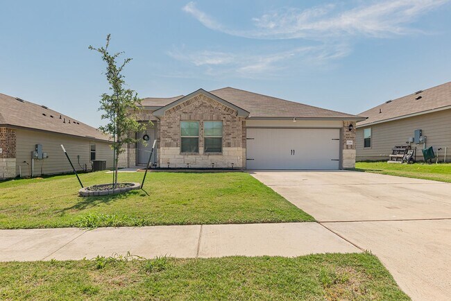 Photo - 2306 Aylesbury Dr