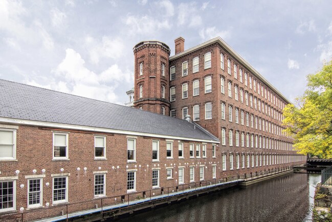 Photo - Boott Cotton Mills West