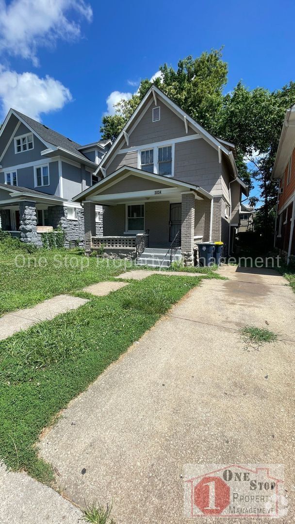 Building Photo - 3 Bedroom, 1 Bathroom House in Kansas City...