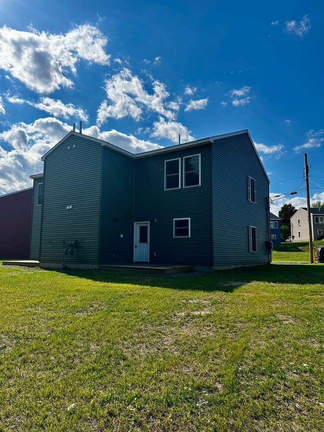 46 Firefly Ln