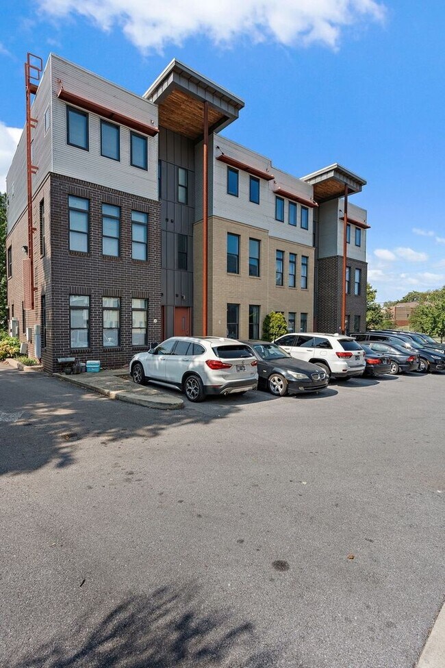 Photo - Charming 3BR Townhome in Nashville