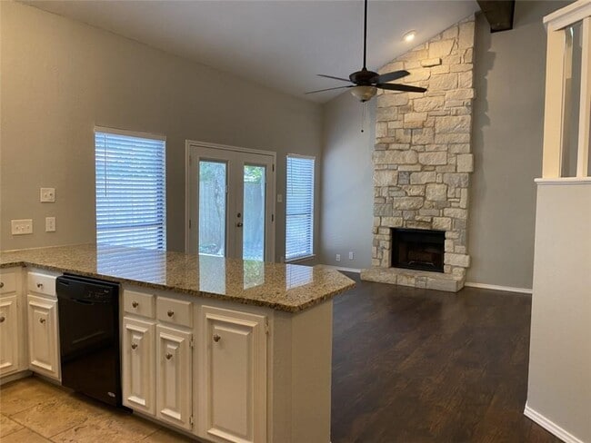 Photo - 4404 Travis Country Cir