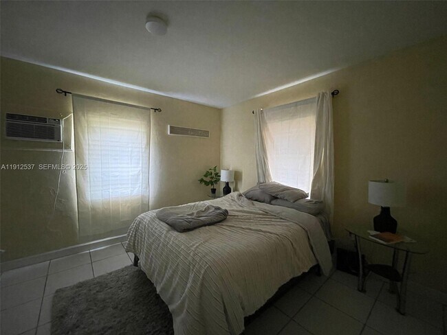 55 NW 69th St Unit E