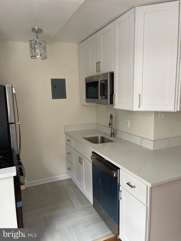 Photo - 940 25th St NW Unit 504-S