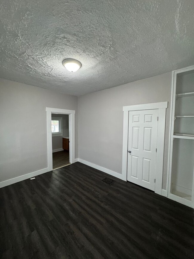 Photo - 1022 S Churchman Ave Unit 1024