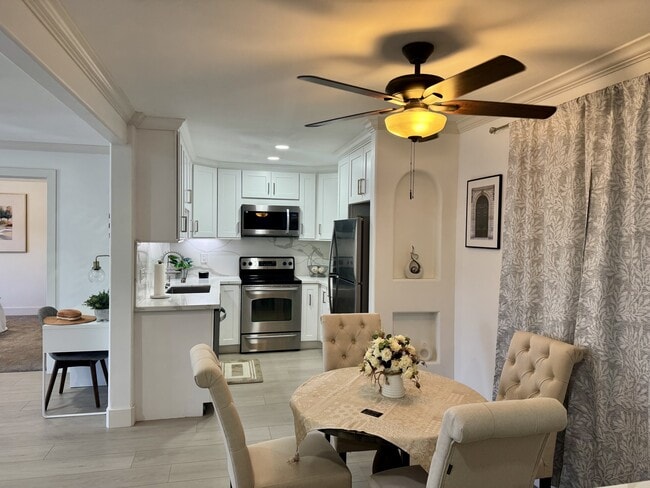 Photo - 5055 Collwood Blvd Townhome