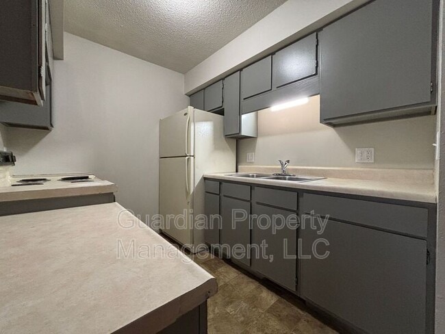 Photo - 1602 Brookside Dr