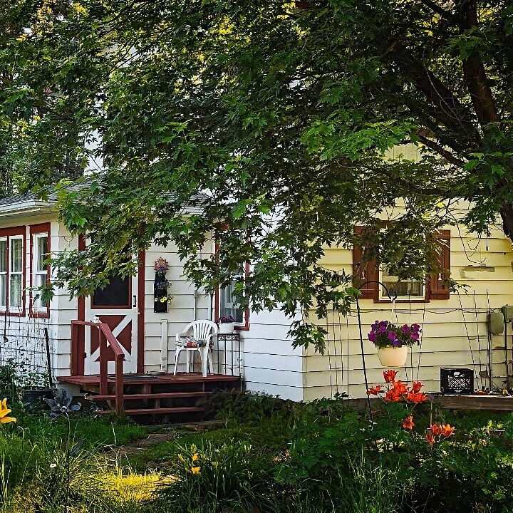 Photo - 7035 App Rd Unidad up stairs