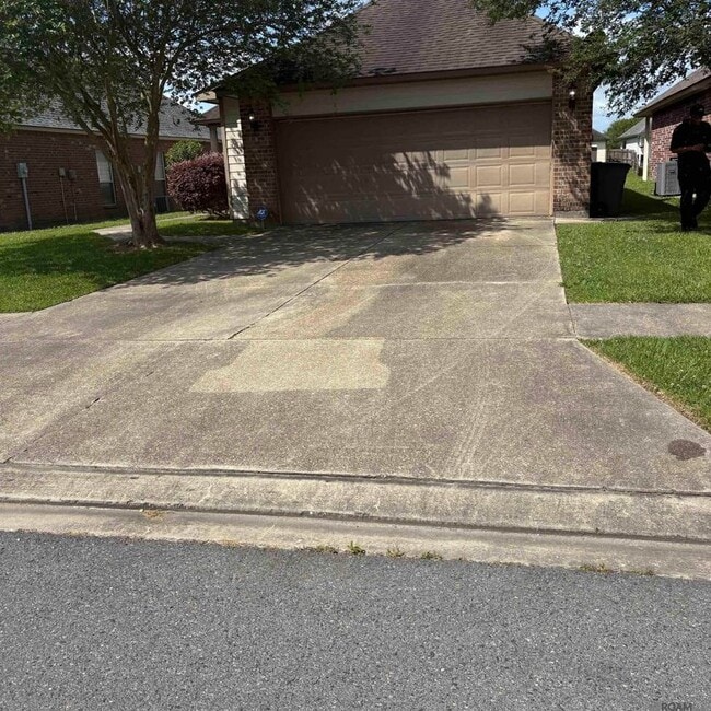 Photo - 2924 Nicholson Lake Dr