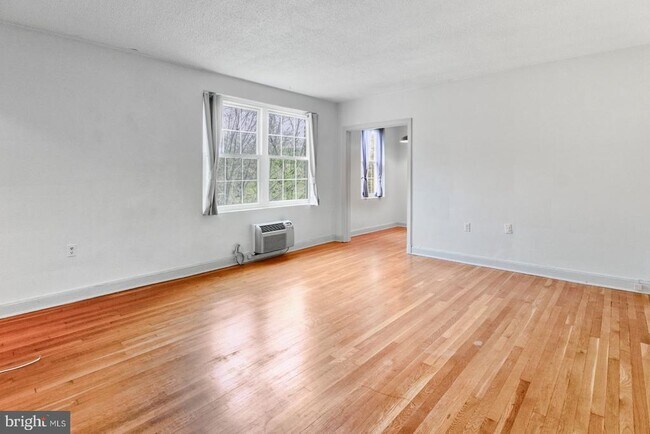 Photo - 3051 Idaho Ave NW Unit 421