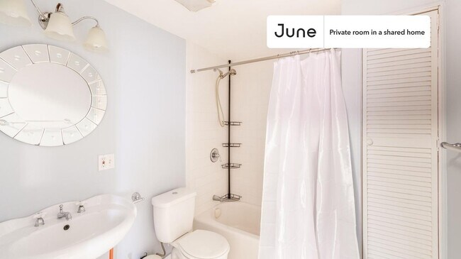 Photo - Room in Shared 5 bed/2.5 bath home Unit D