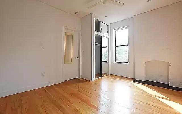 Building Photo - 1 bedroom in New York NY 10012 Unit 2C Rental