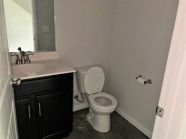 Photo - 805 Lynes St Unit C