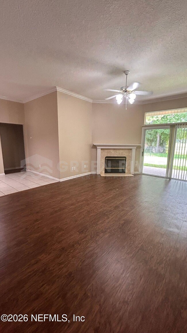 Photo - 2522 Willow Creek Dr