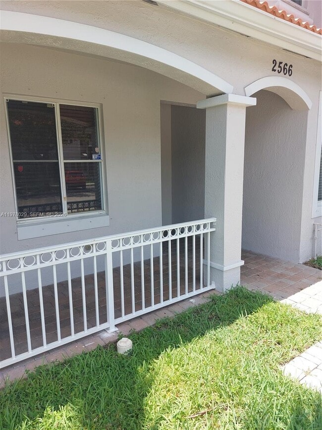 Photo - 2566 SW 82nd Ave