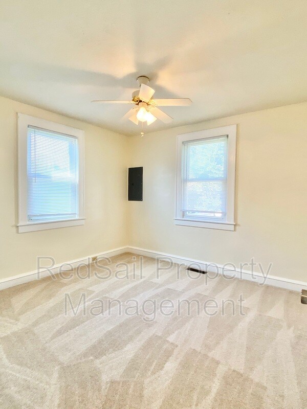 807 Victoria Blvd Rental House Rental in Hampton, VA