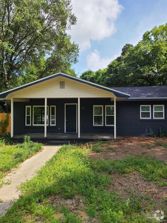 Building Photo - 4421 Bellview Ave Rental