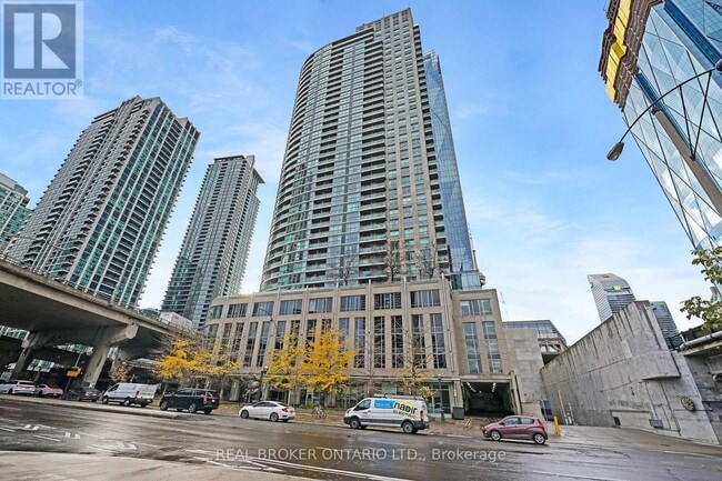 Photo - 18 Yonge St Unit 1013