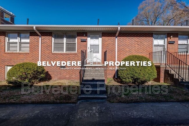 Photo - 215 McIver St