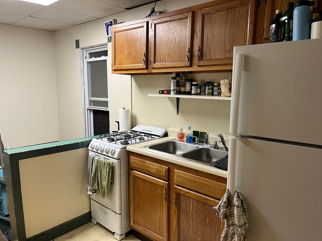 Photo - 205 Linden Ave Unit Full House or Apartments