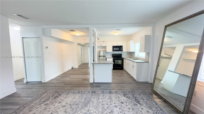 Photo - 1176 NW 48th St