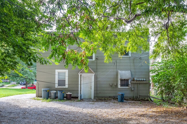 Photo - 4117 Charlotte St Unidad 2N