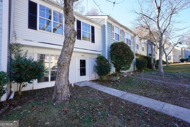 Photo - 5702 Wells Cir