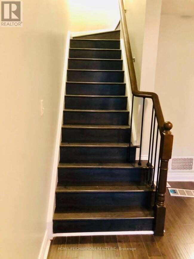 Photo - 8840 Sheppard Ave E