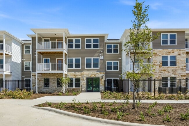 Cedar Bluff Apartments
