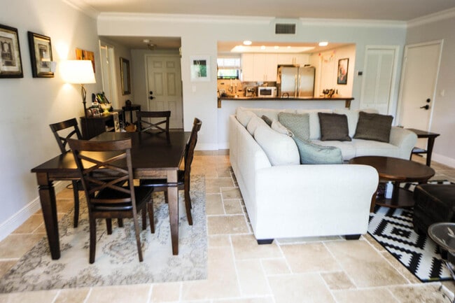 Photo - 11863 Wimbledon Cir Unit 409