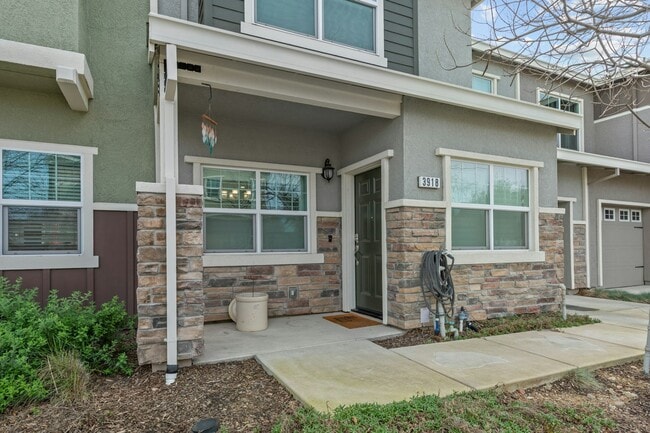 3918 Wickman Loop