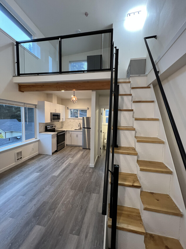Photo - 10734 Stone Ave N (Seattle, WA)