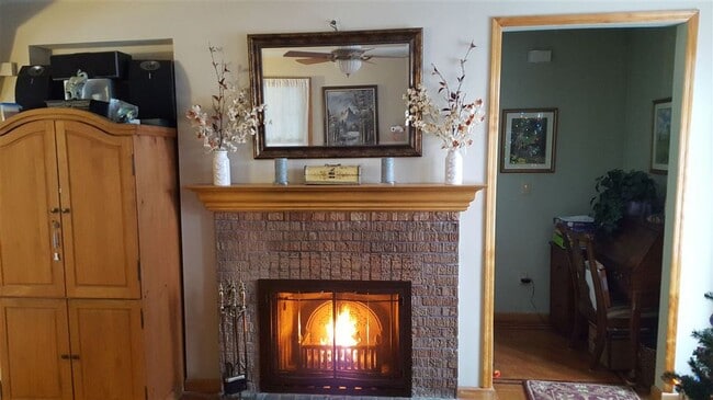 Photo - 42 W 45th St