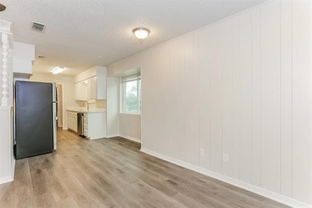 Photo - 328 Bennett Cir